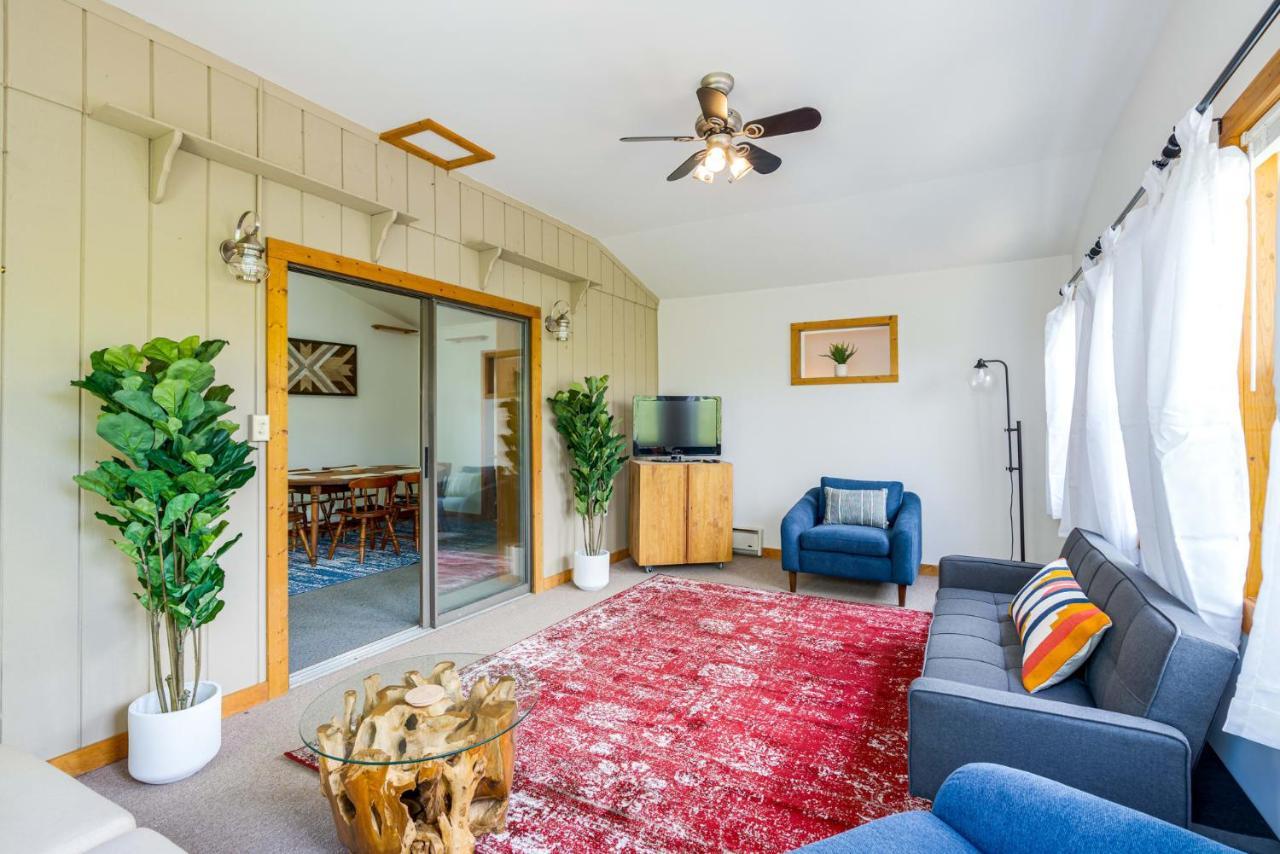River Access Cabin With Hot Tub, Fire Pit, & Wifi! Morton Grove Ngoại thất bức ảnh