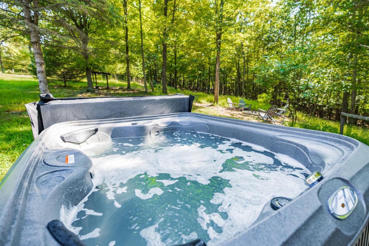 River Access Cabin With Hot Tub, Fire Pit, & Wifi! Morton Grove Ngoại thất bức ảnh