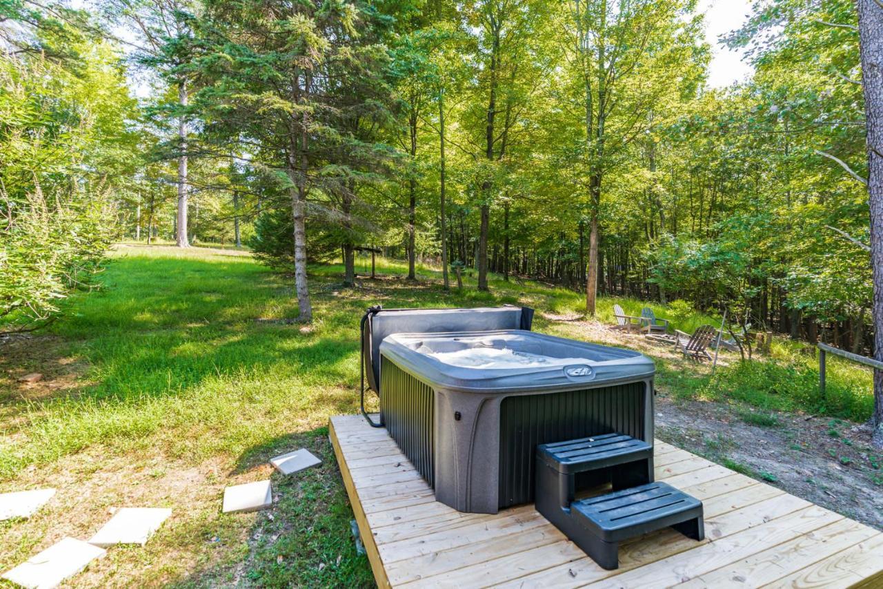 River Access Cabin With Hot Tub, Fire Pit, & Wifi! Morton Grove Ngoại thất bức ảnh