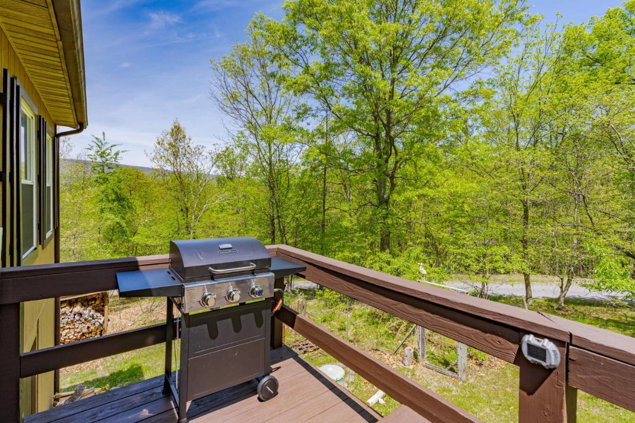 River Access Cabin With Hot Tub, Fire Pit, & Wifi! Morton Grove Ngoại thất bức ảnh